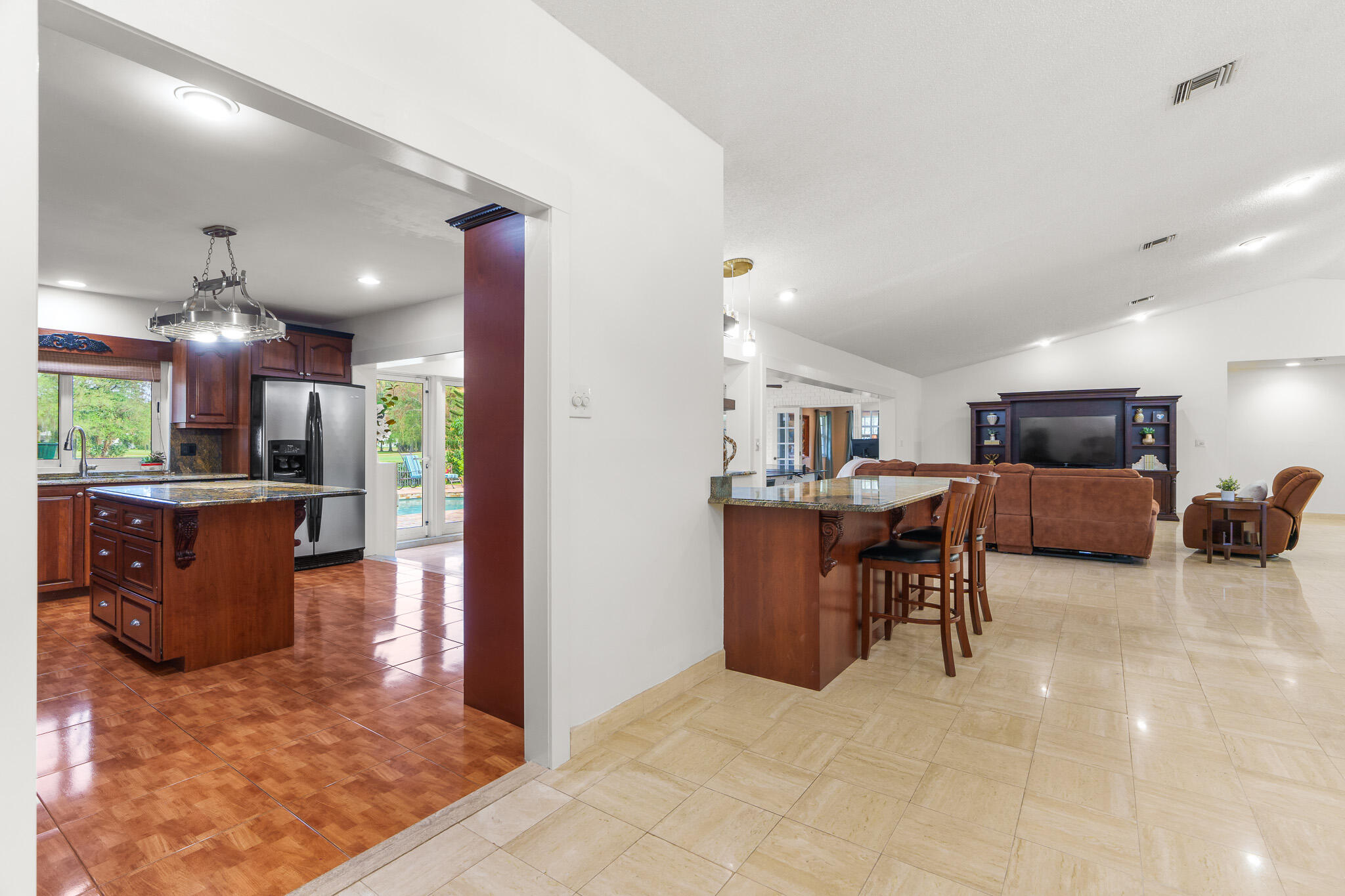 1012 E Cypress Drive