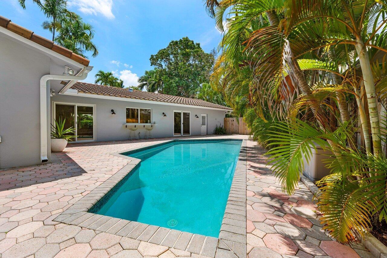541 SW 9th Terrace