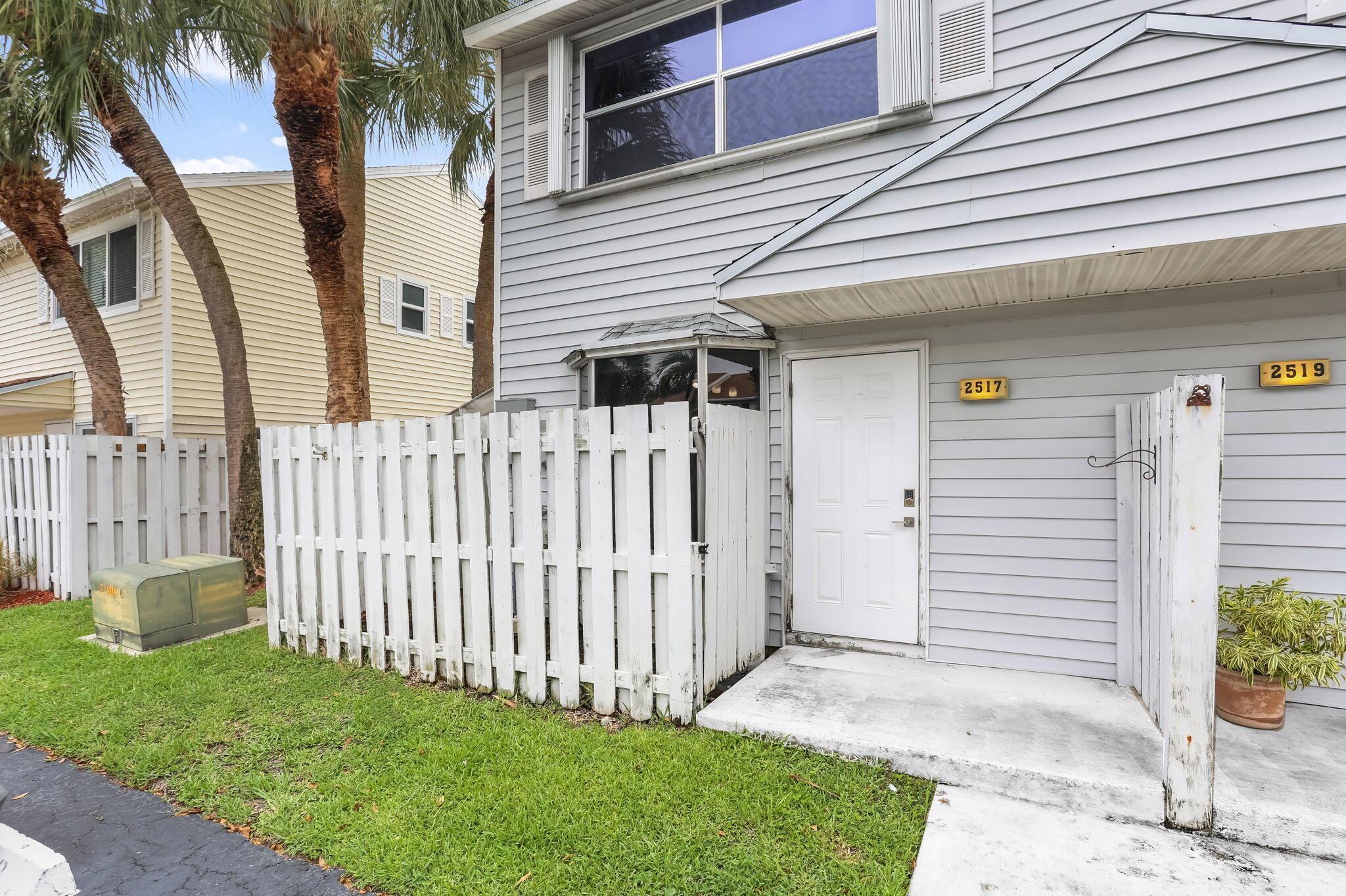 2517 NE 15th Street