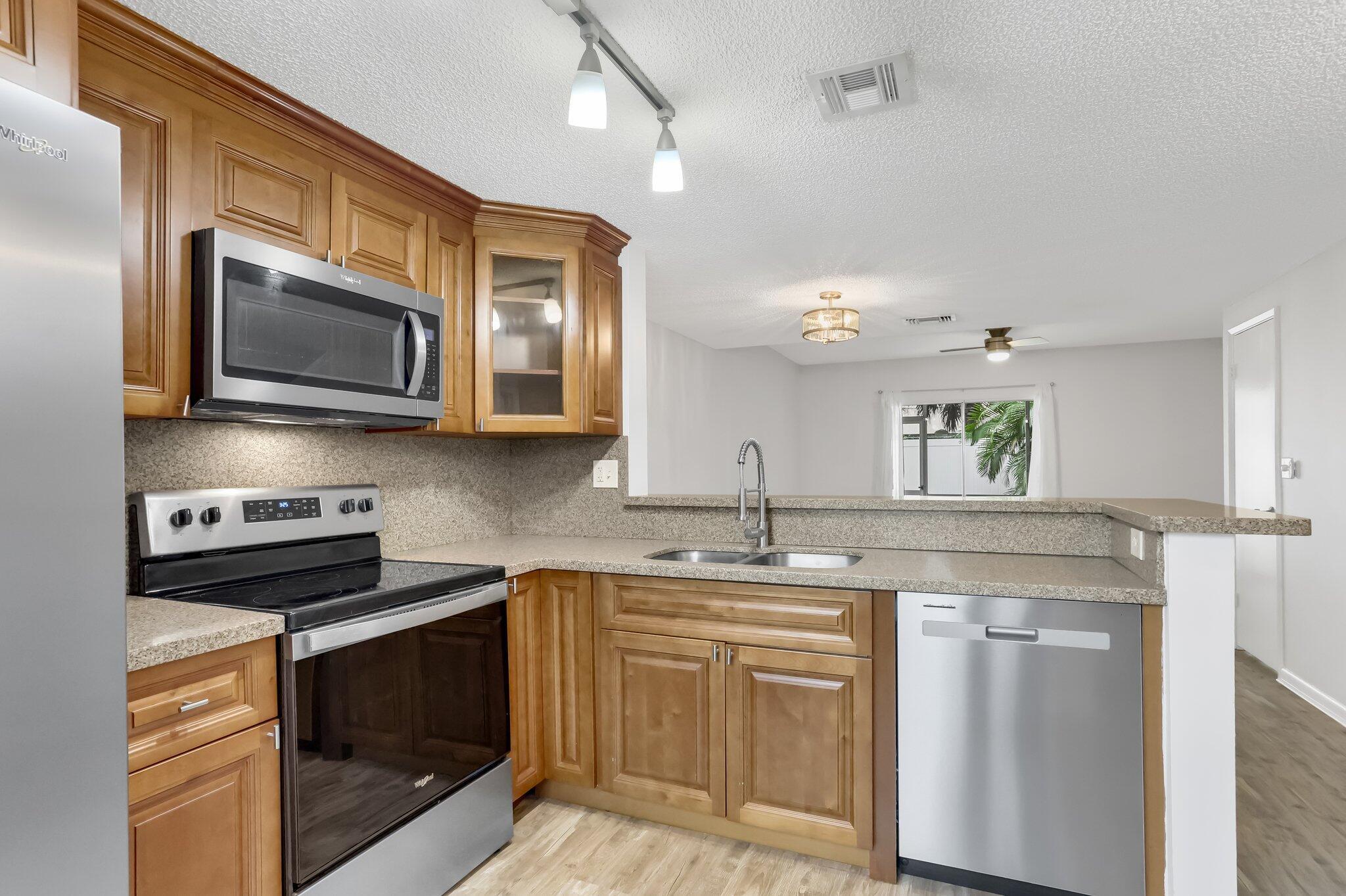 2517 NE 15th Street