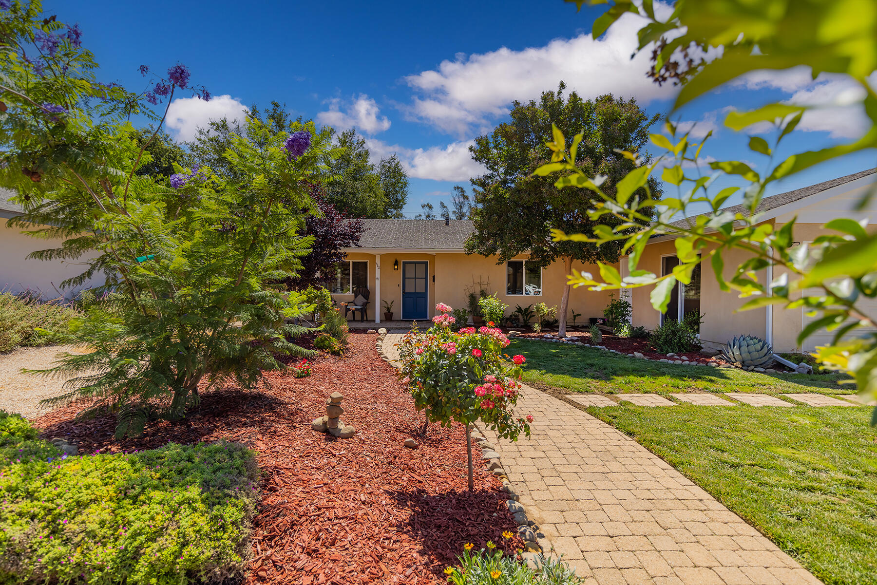 422 S Carrillo Road