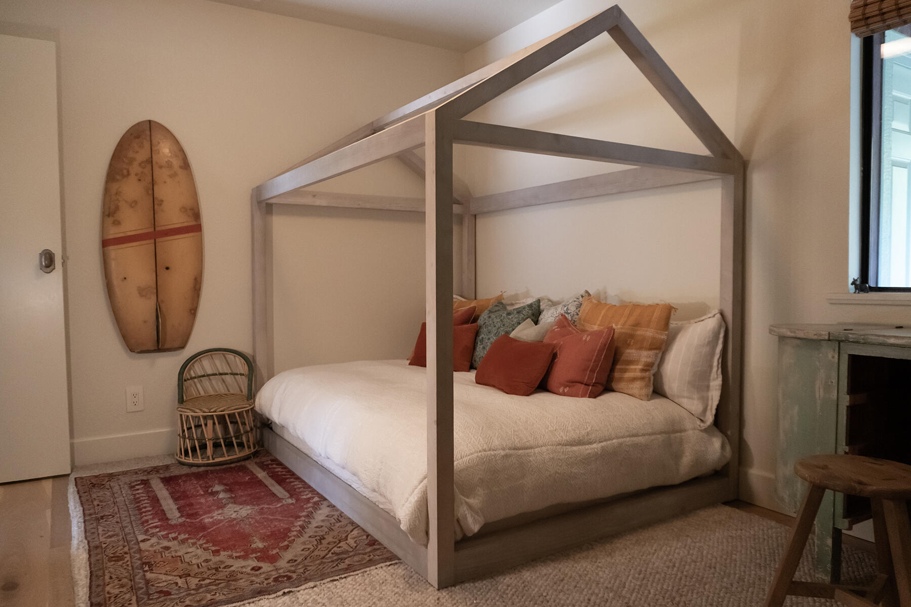 10802 Oak Knoll Road, OJAI