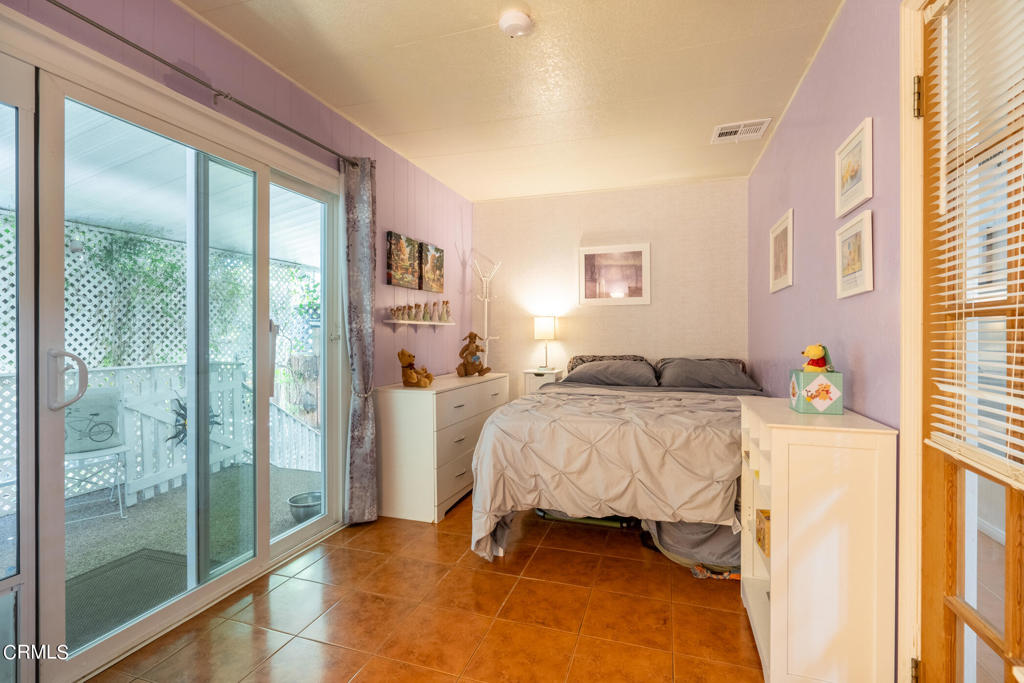 950 Woodland Avenue 42