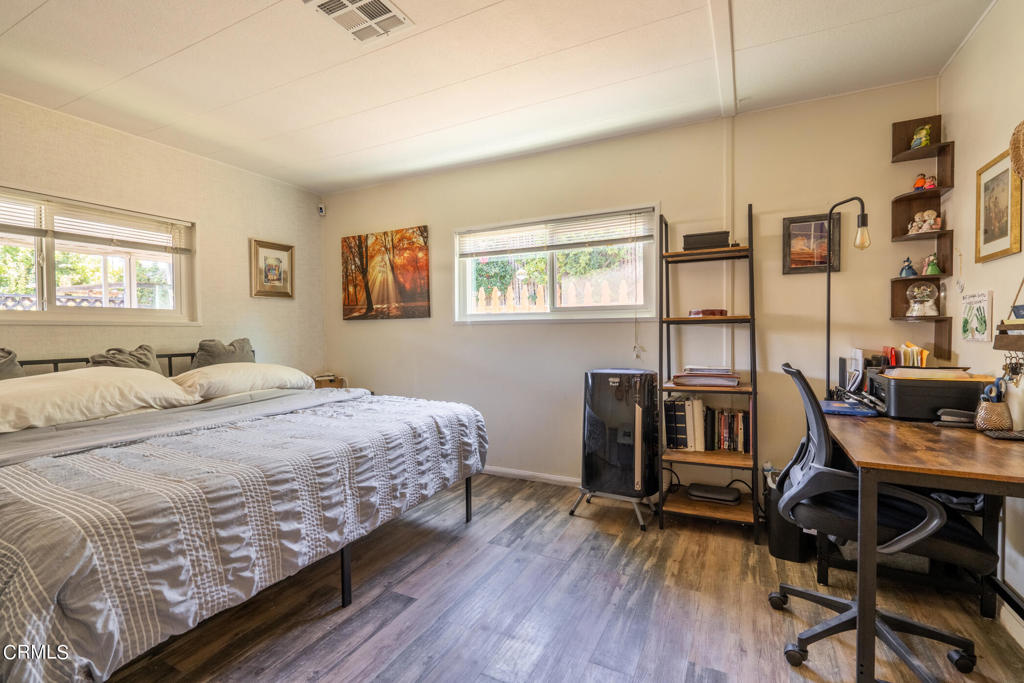 950 Woodland Avenue 42