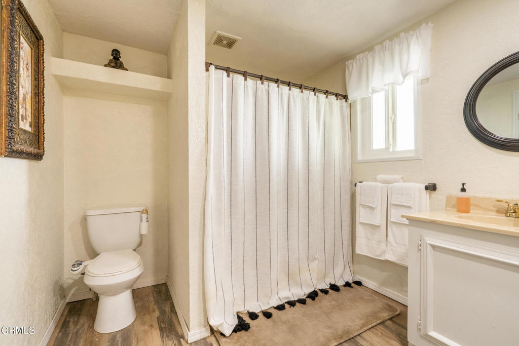 950 Woodland Avenue 42