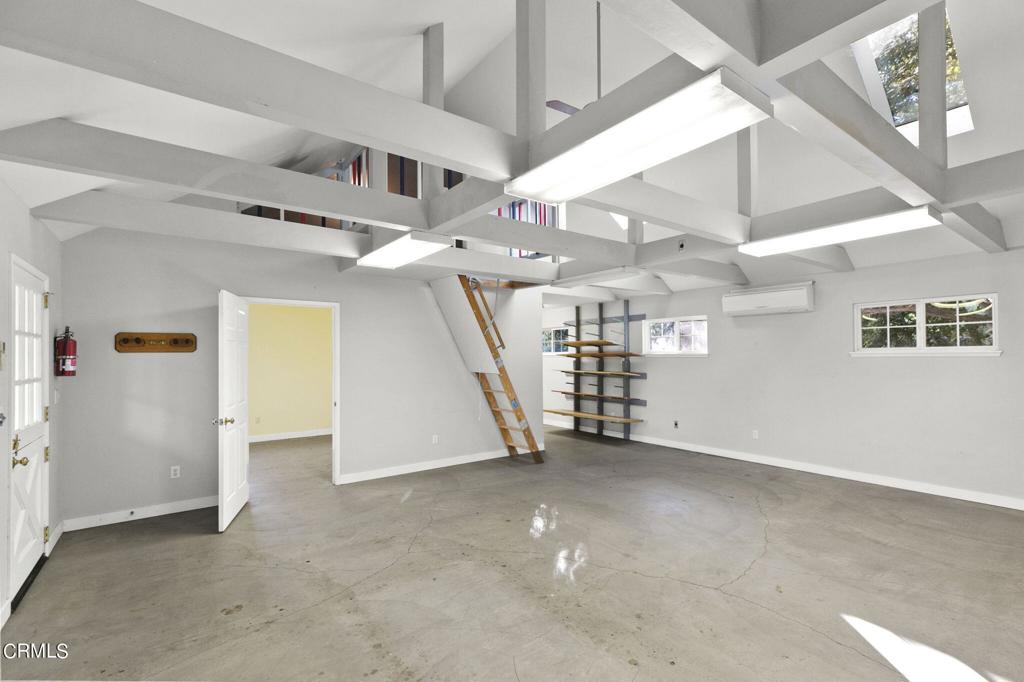 535 Del Oro Drive