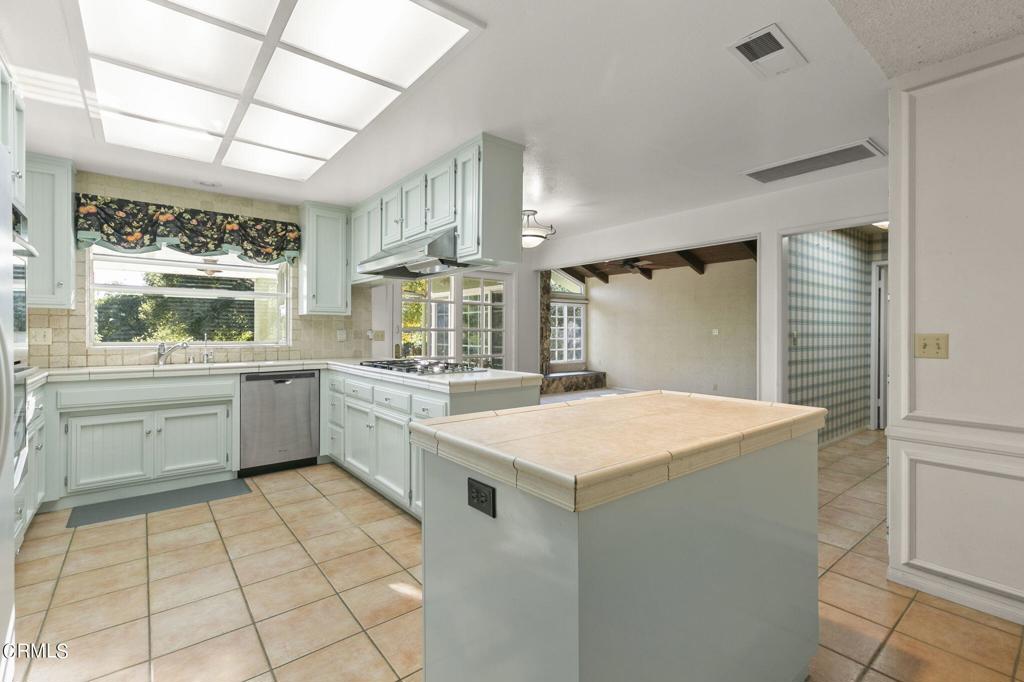 535 Del Oro Drive
