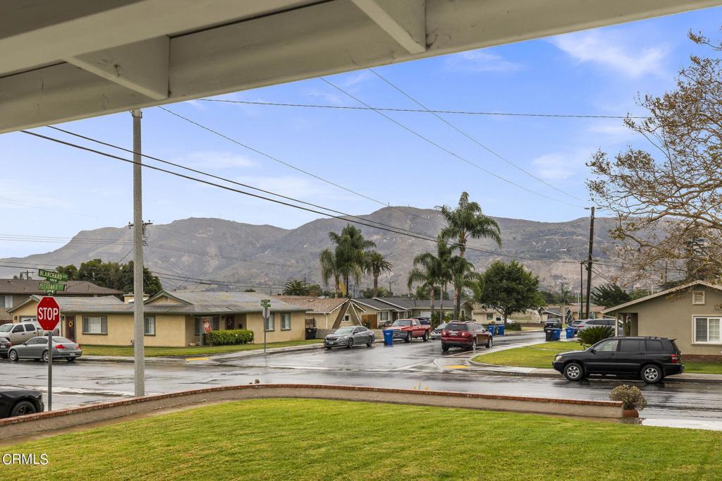 121 W Pleasant Street