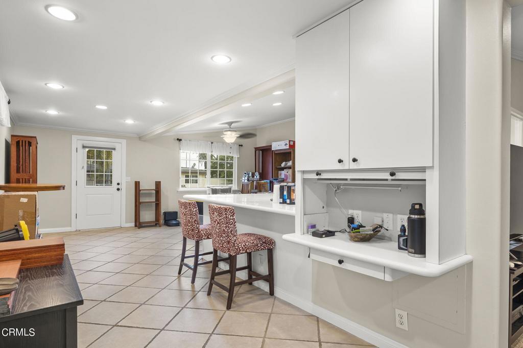 121 W Pleasant Street