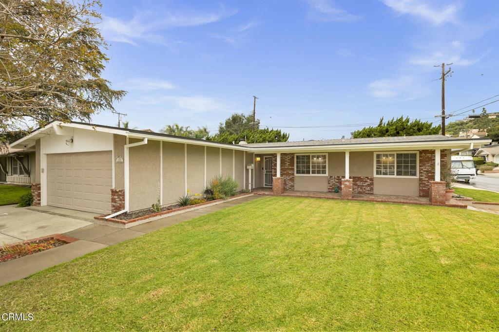 121 W Pleasant Street