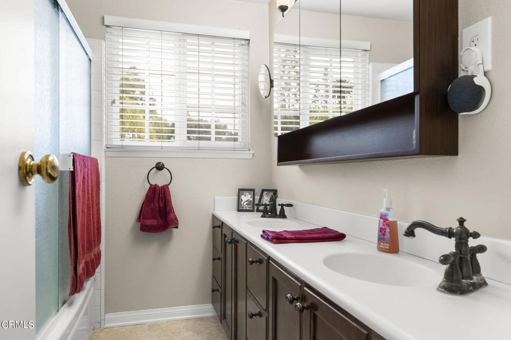 121 W Pleasant Street