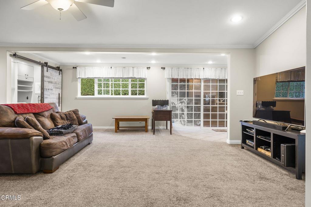 121 W Pleasant Street