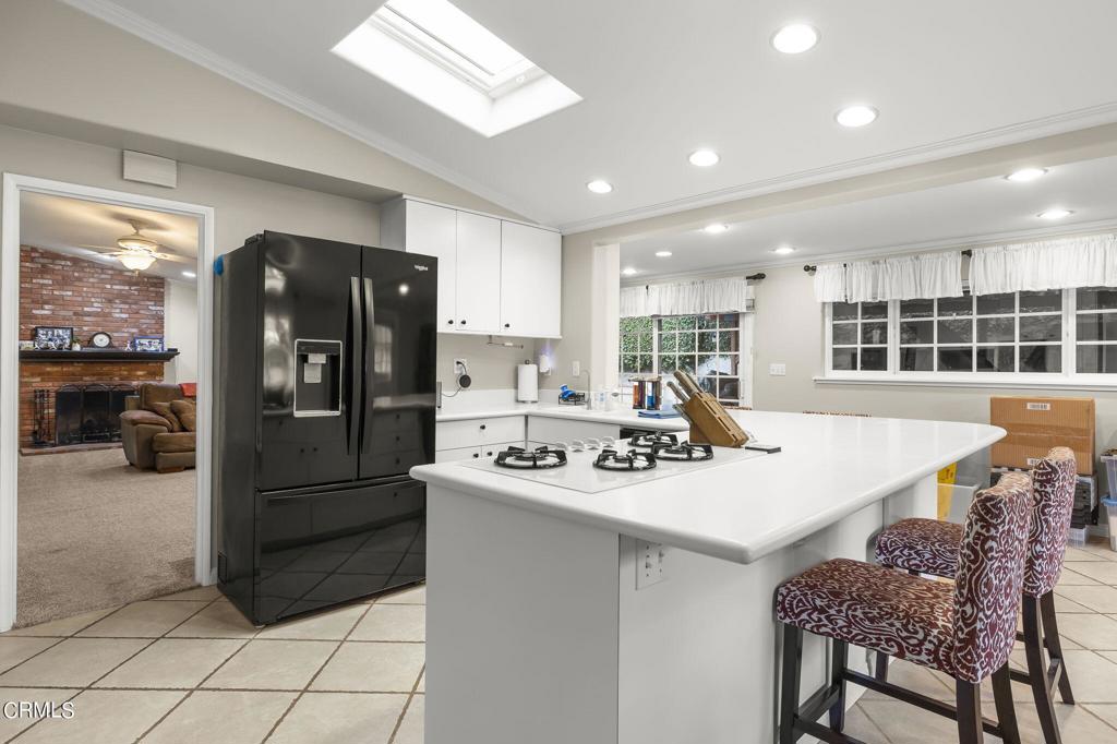 121 W Pleasant Street