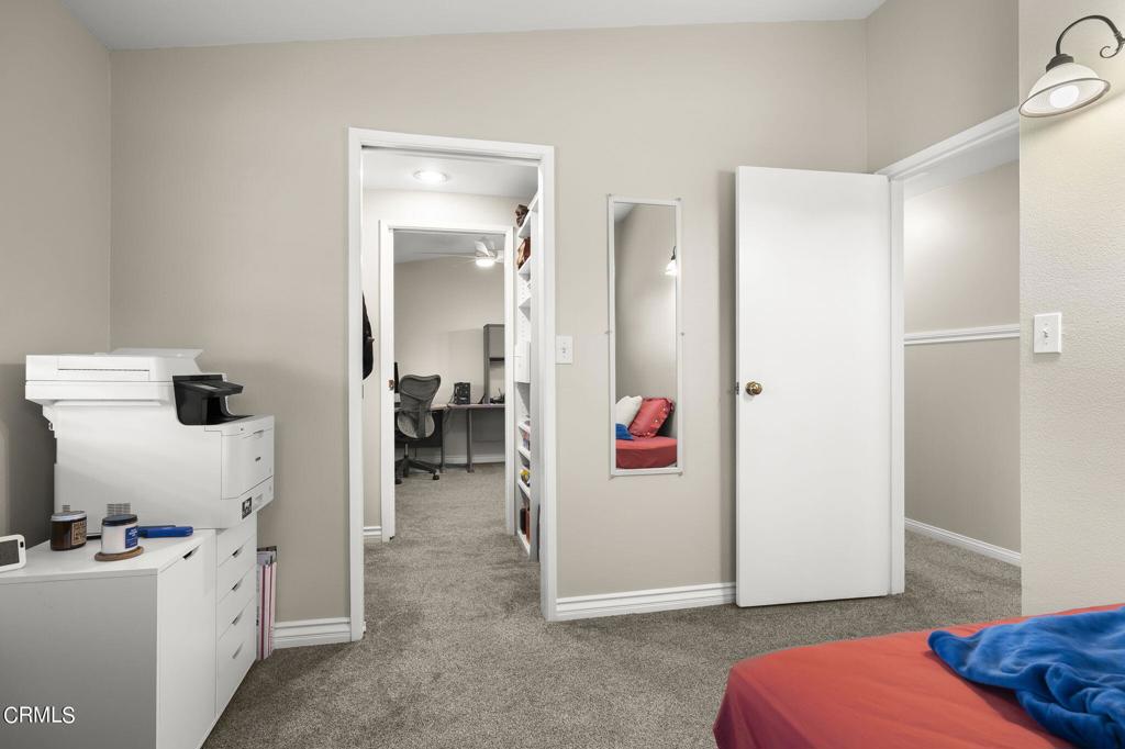 121 W Pleasant Street