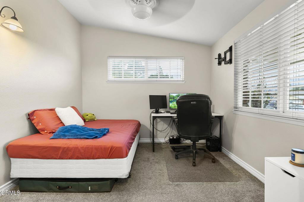 121 W Pleasant Street