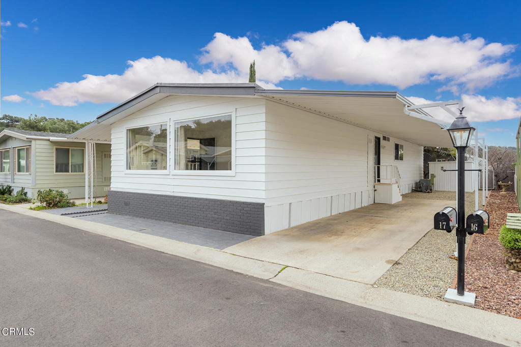 950 Woodland Avenue 17