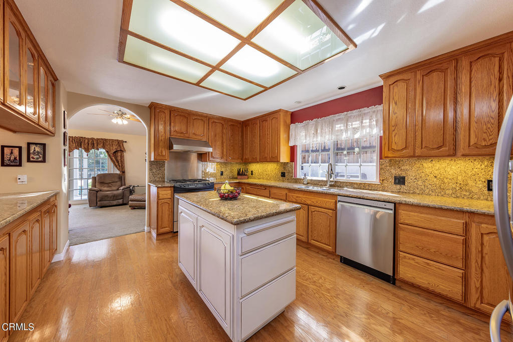 1084 Woodland Avenue