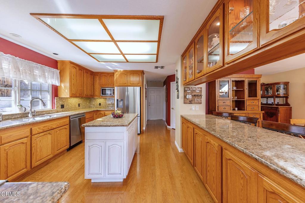 1084 Woodland Avenue