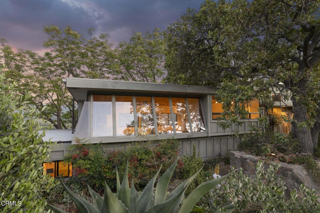 1807 Ladera Road