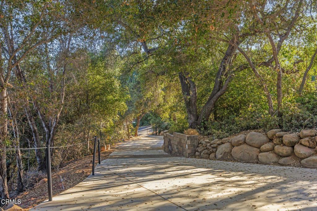 2238 Los Encinos Road