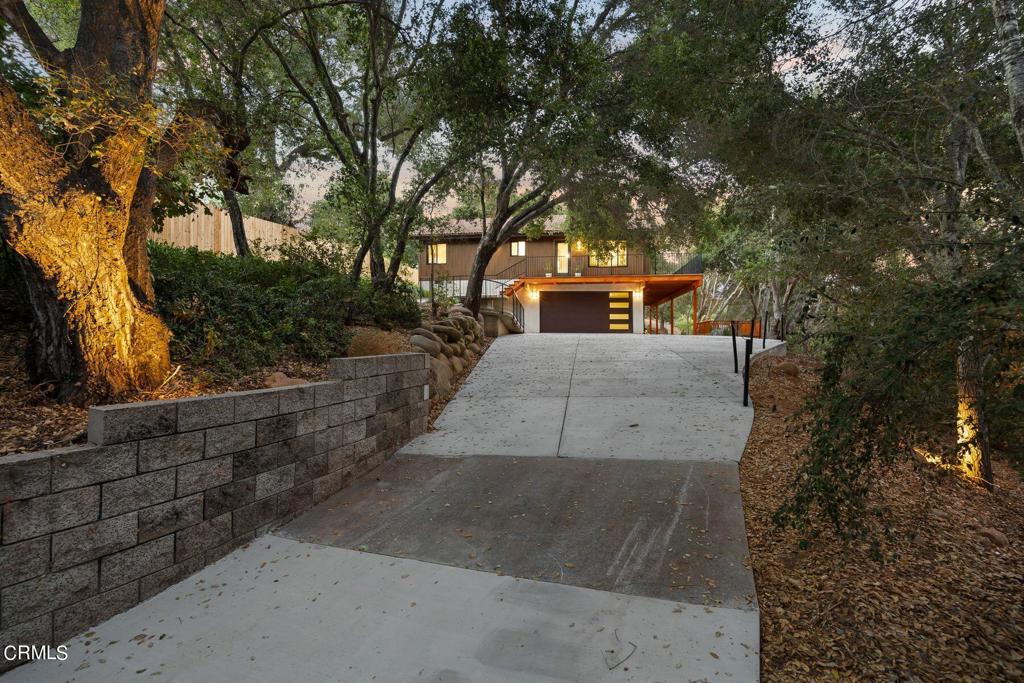 2238 Los Encinos Road