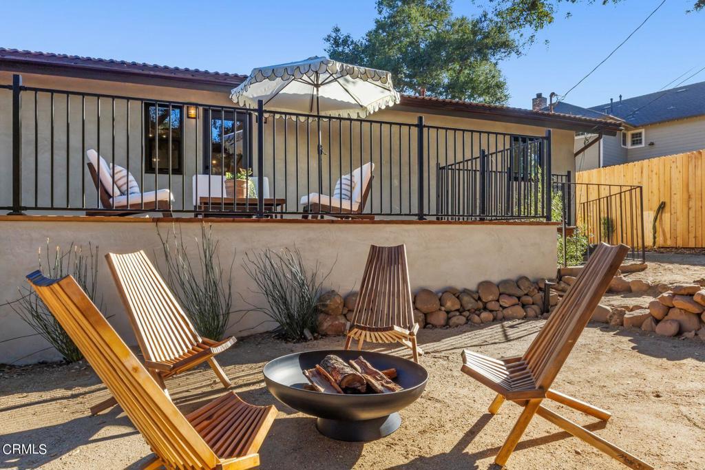 2238 Los Encinos Road