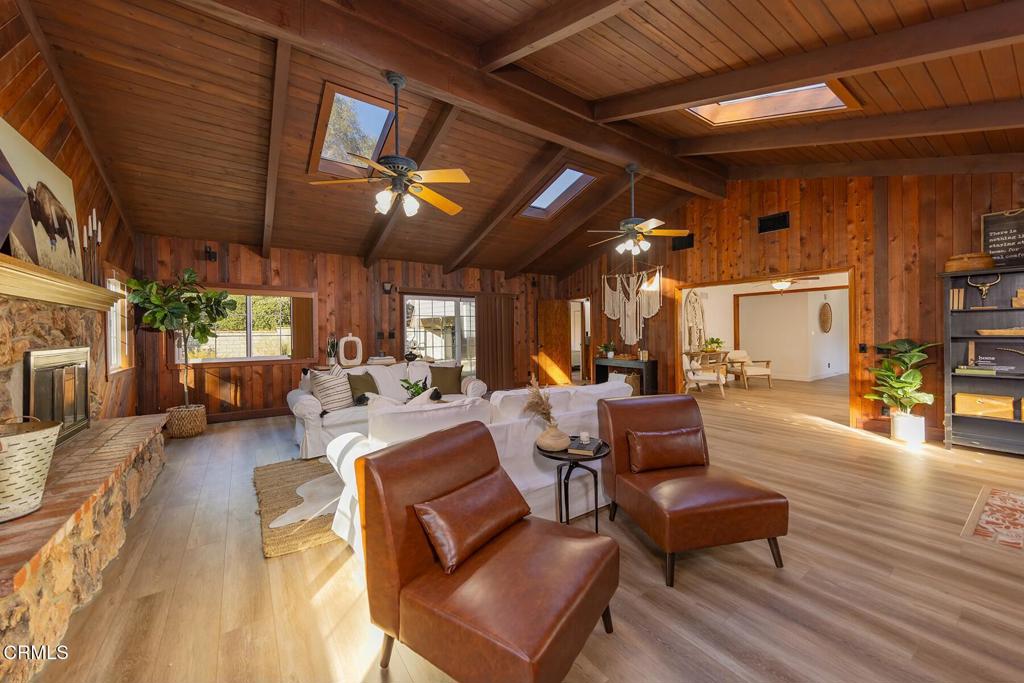 1186 Alviria Drive