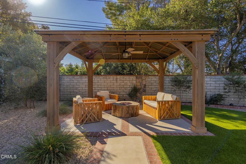 1186 Alviria Drive