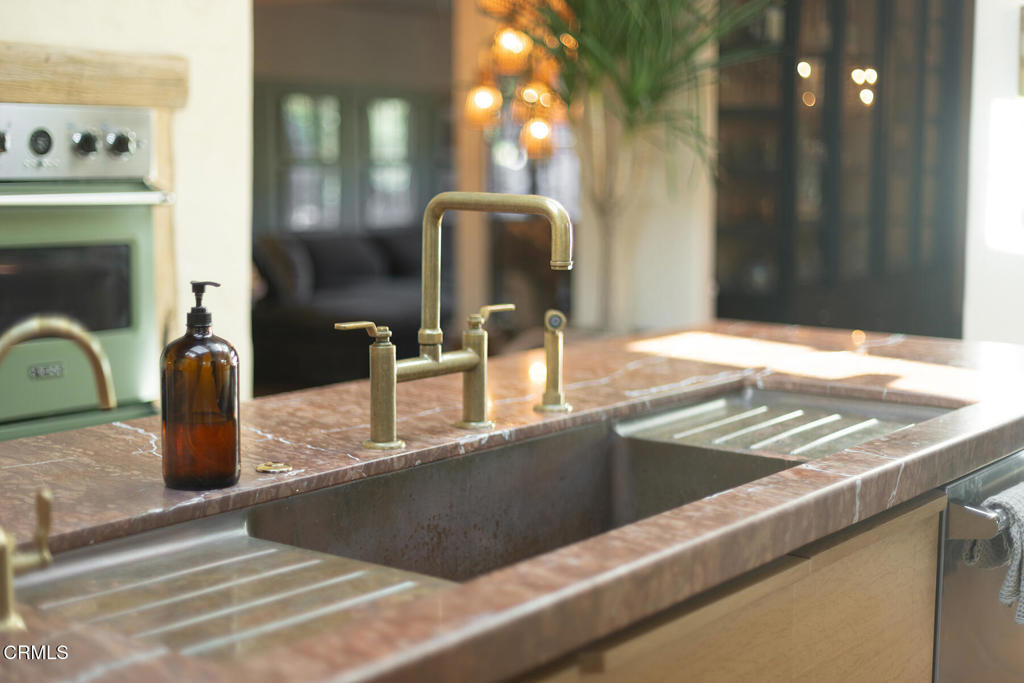 10802 10818 Oak Knoll Road