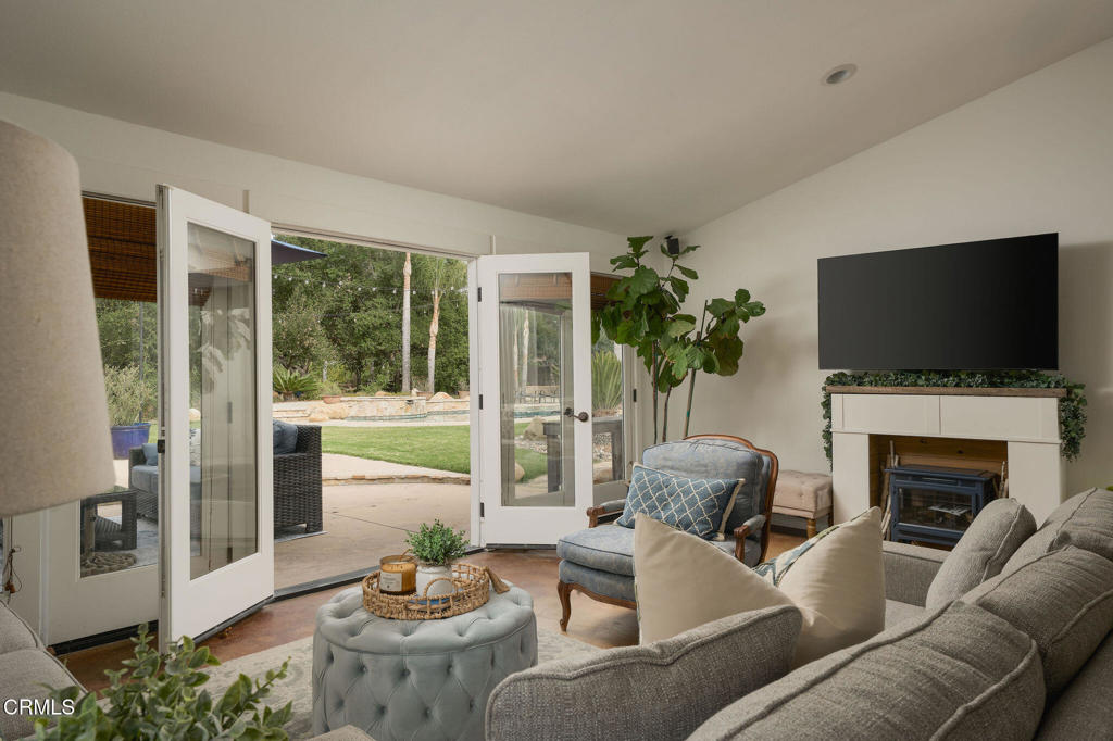 365 Encino Drive