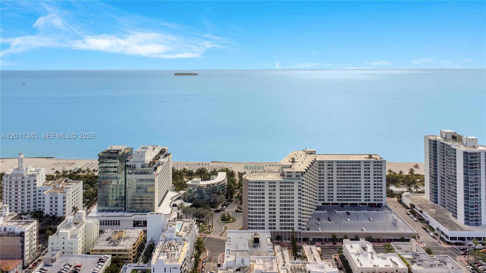 2814 Collins Ave