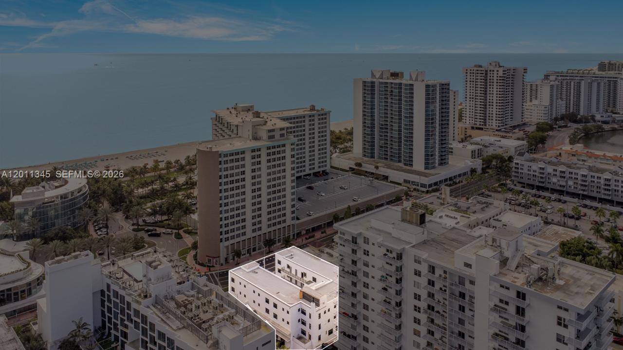 2814 Collins Ave