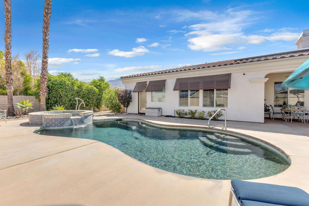 2250 N Hermosa Drive