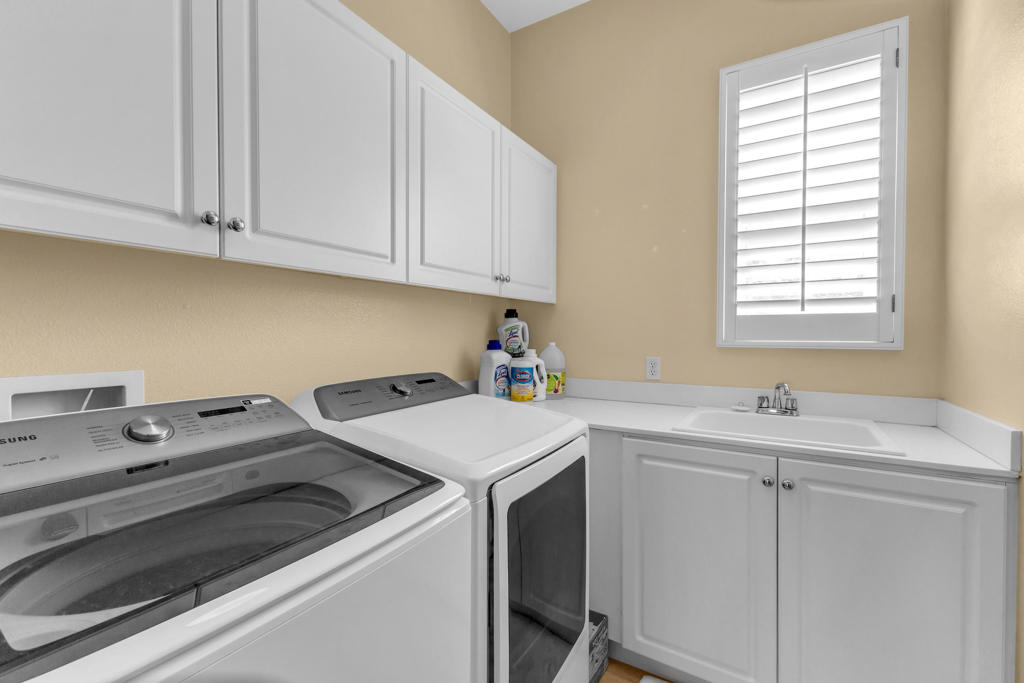 2250 N Hermosa Drive