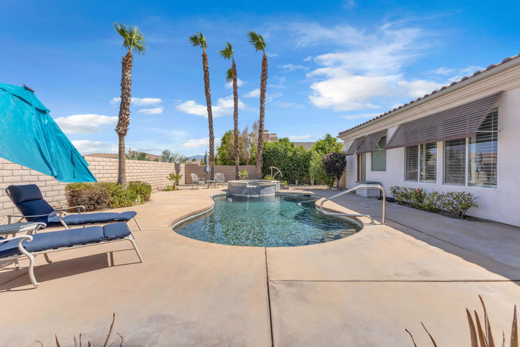2250 N Hermosa Drive