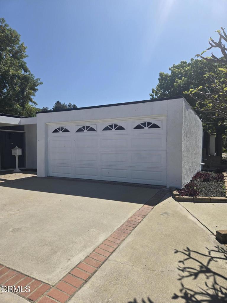 439 E Greystone Avenue