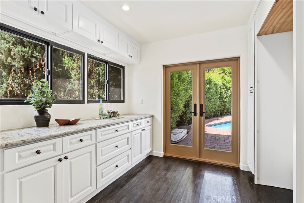 2297 Midlothian Drive