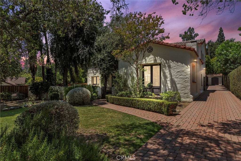 2297 Midlothian Drive