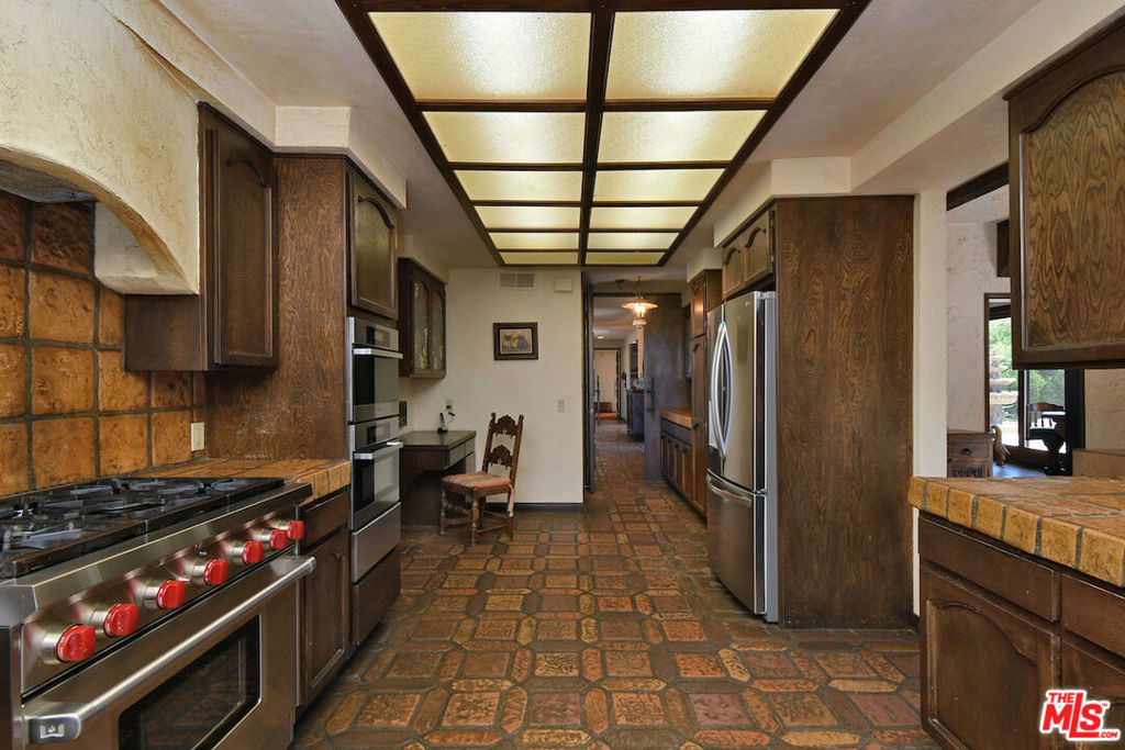 24926 Jim Bridger Road