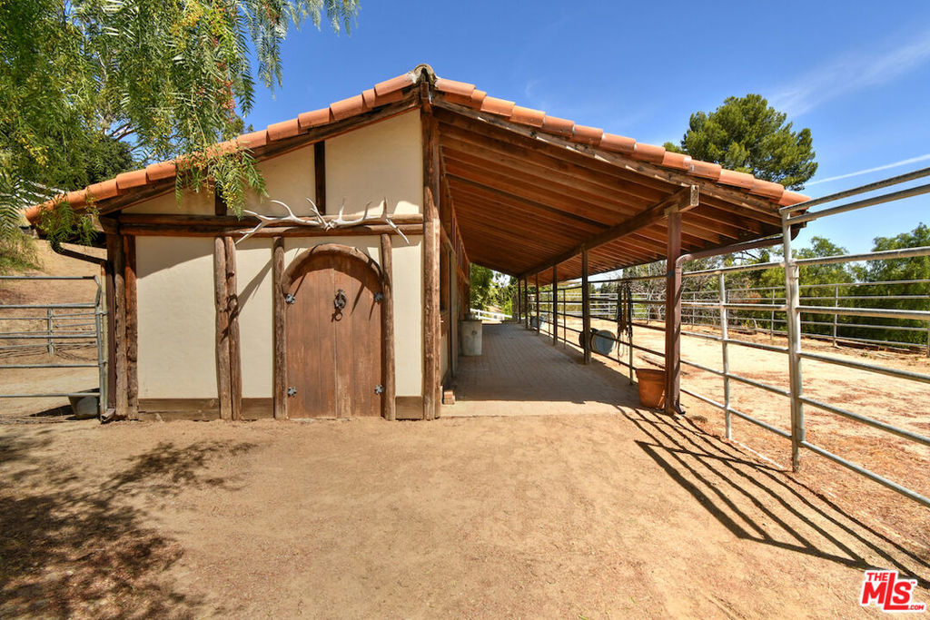 24926 Jim Bridger Road