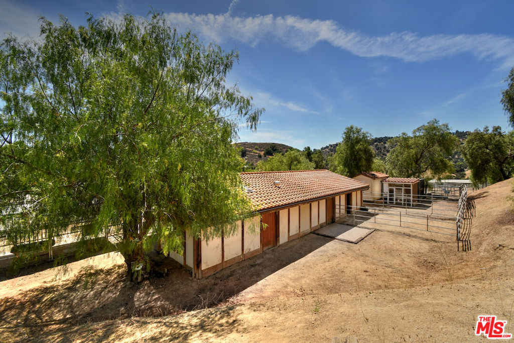 24926 Jim Bridger Road