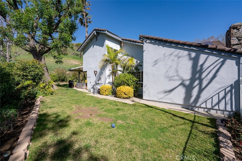 27093 Esward Drive