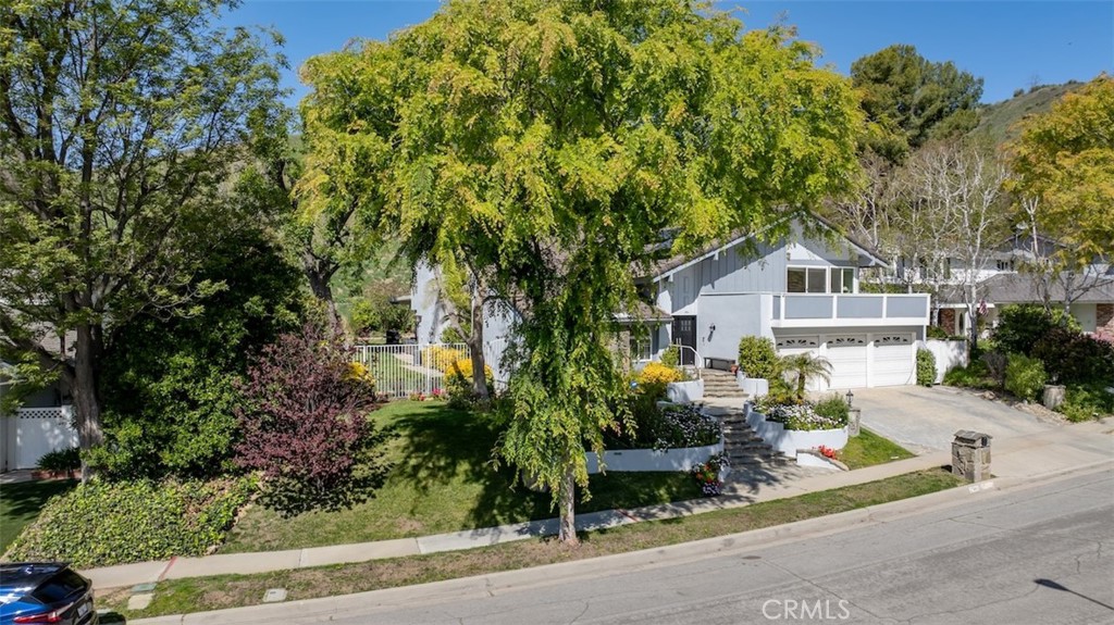 27093 Esward Drive