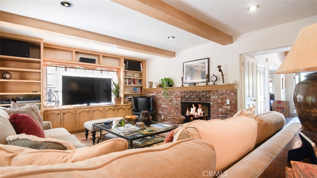 5250 Scott Robertson Road