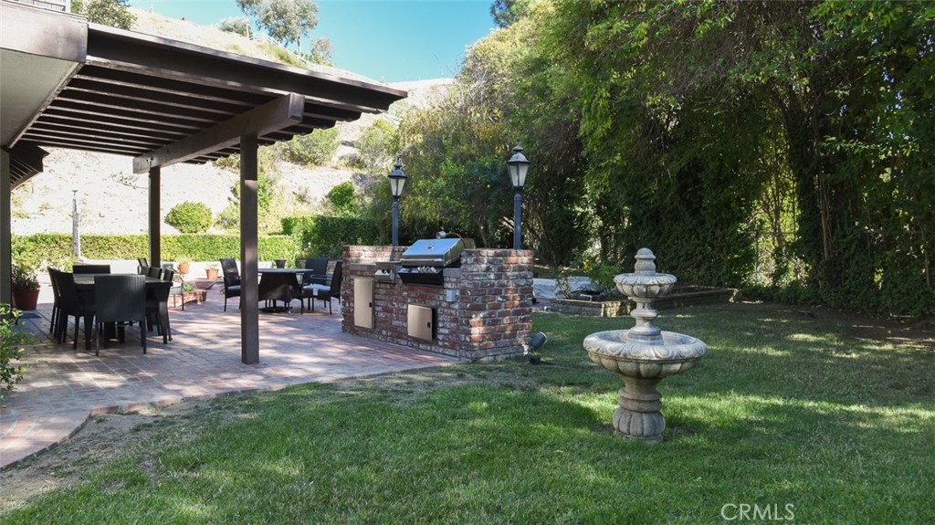 5250 Scott Robertson Road