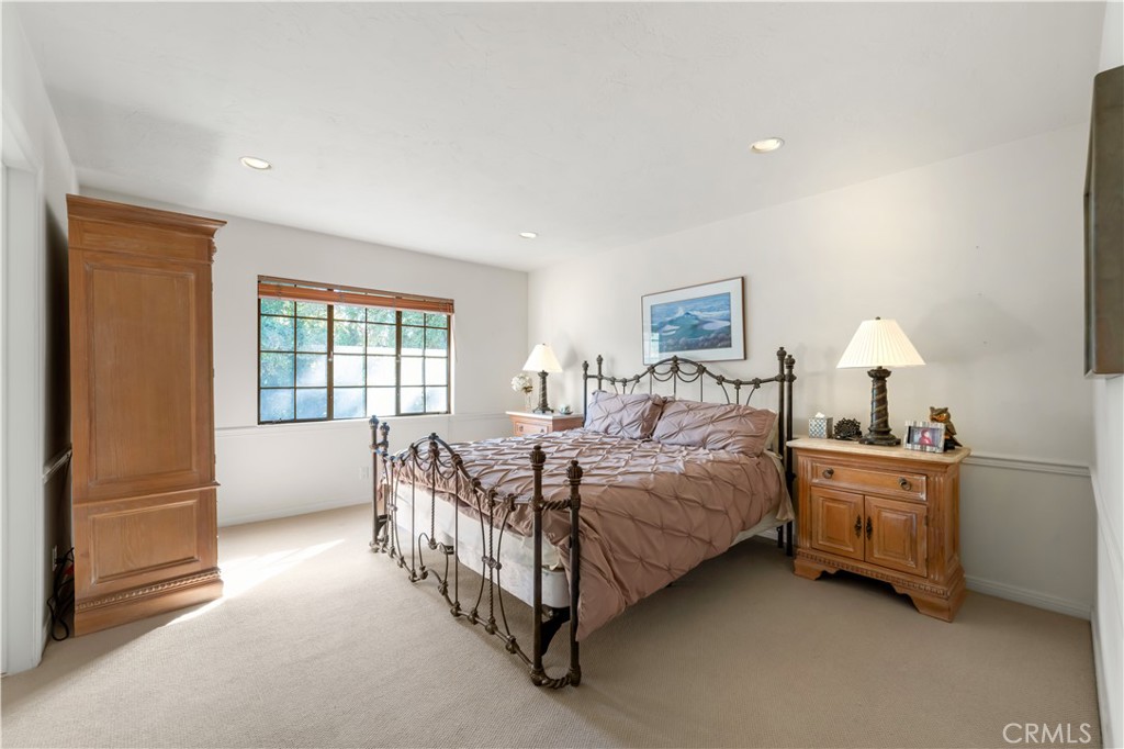 5250 Scott Robertson Road