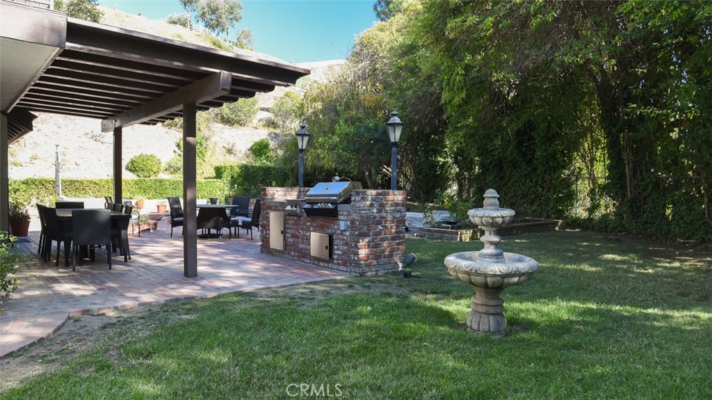 5250 Scott Robertson Road
