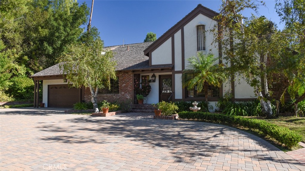 5250 Scott Robertson Road