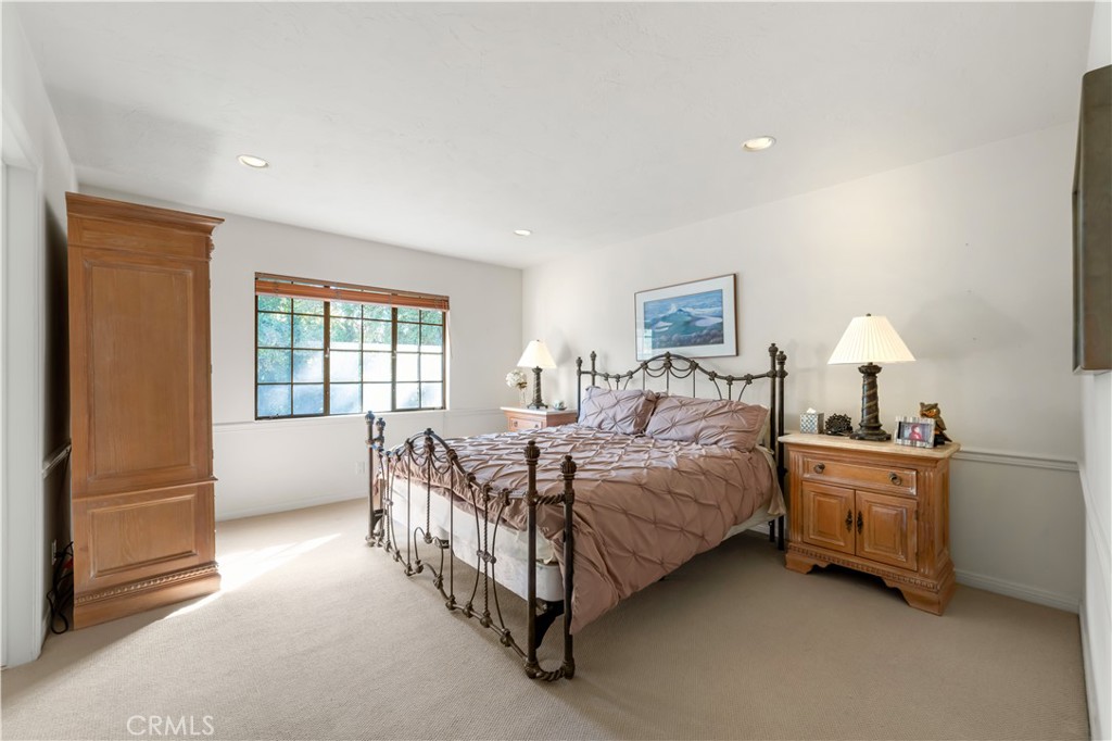 5250 Scott Robertson Road