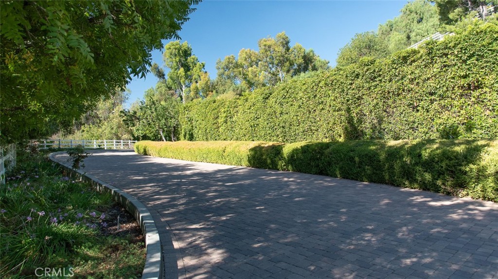 5250 Scott Robertson Road